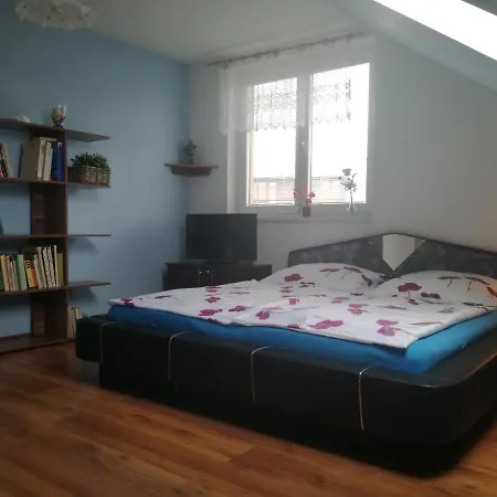 Mikulov, Kousek Od Centra Apartment *